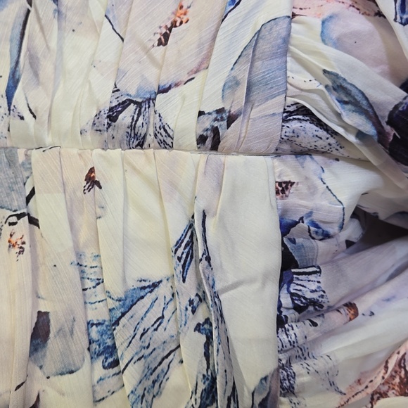 NWT Bariano White Floral Off the Shoulder Padded Bust Cap Sleeve Gown Dress M - Picture 3 of 4